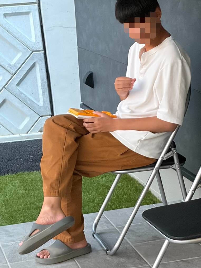いつものベンチで(^^♪