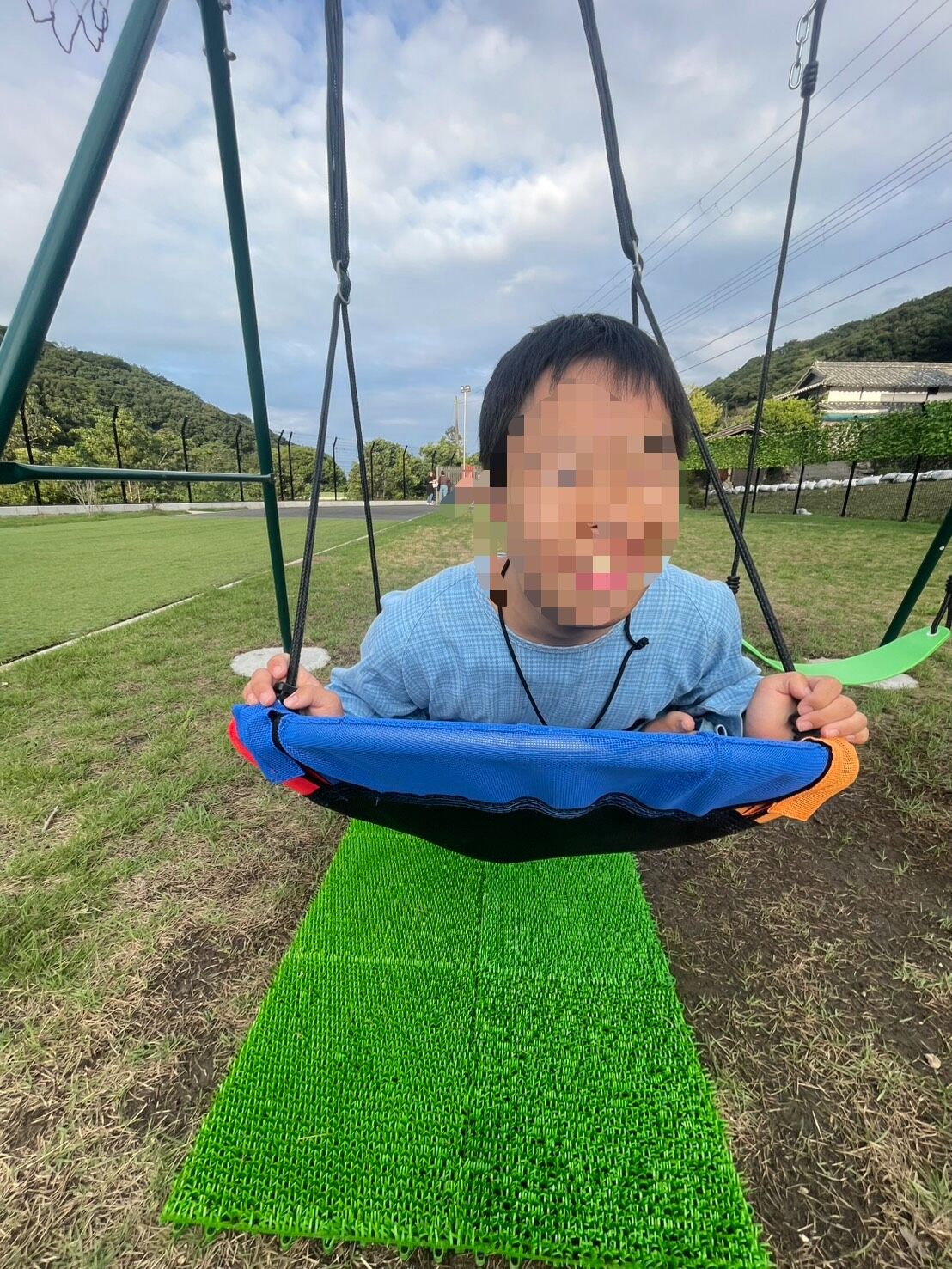 満開の笑顔！ブランコ遊びを楽しみました！